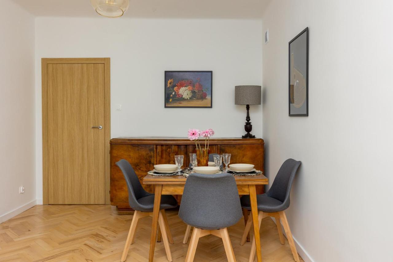 Tasteful Apartment In Warsaw City Center By Noclegi Renters Екстер'єр фото