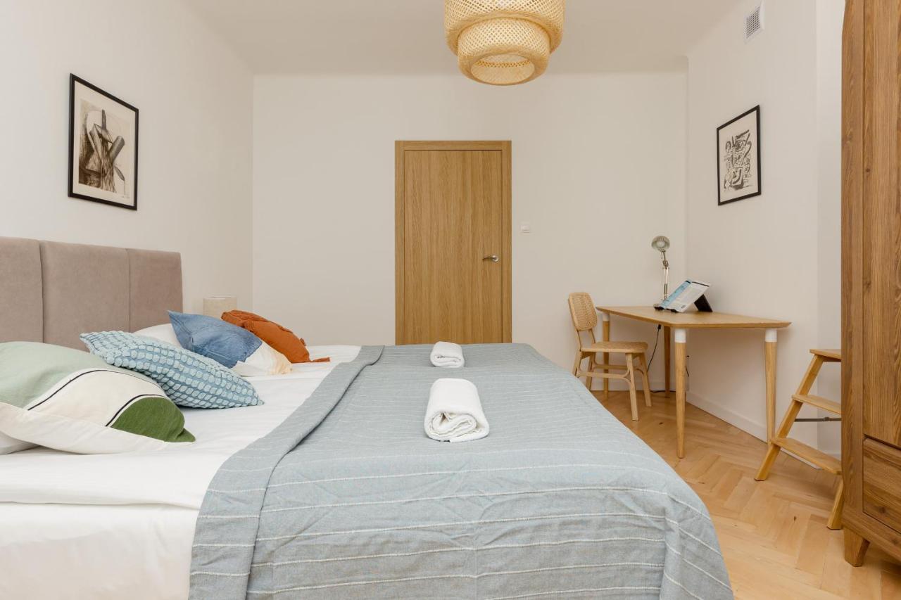 Tasteful Apartment In Warsaw City Center By Noclegi Renters Екстер'єр фото